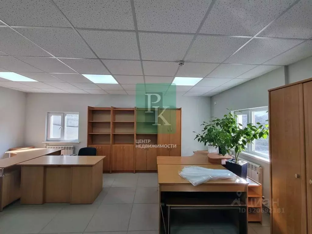 Офис в Севастополь ул. Мореходная, 43 (34 м) - Фото 0