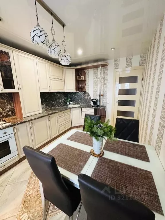 2-к кв. Марий Эл, Йошкар-Ола ул. Анникова, 6б (63.0 м) - Фото 0