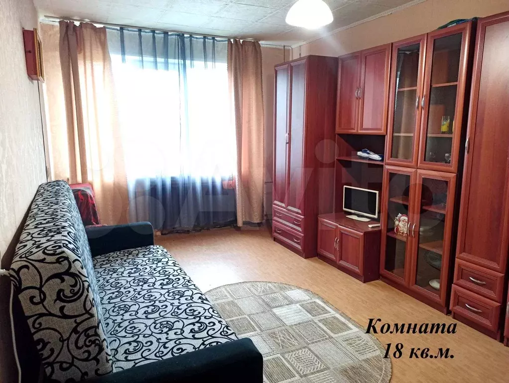 Комната 18 м в 3-к., 1/6 эт. - Фото 0