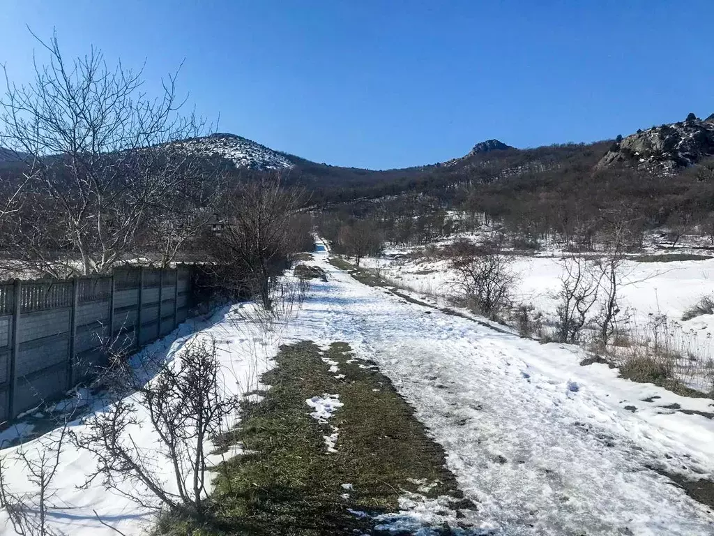 Участок в Крым, Феодосия муниципальный округ, с. Краснокаменка ул. ... - Фото 1