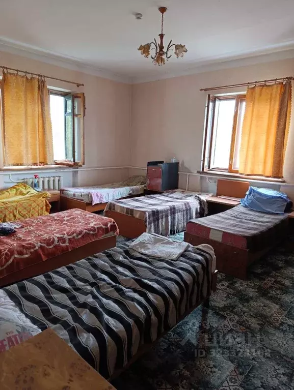 Дом в Крым, Симферополь ул. Белая (250 м) - Фото 1