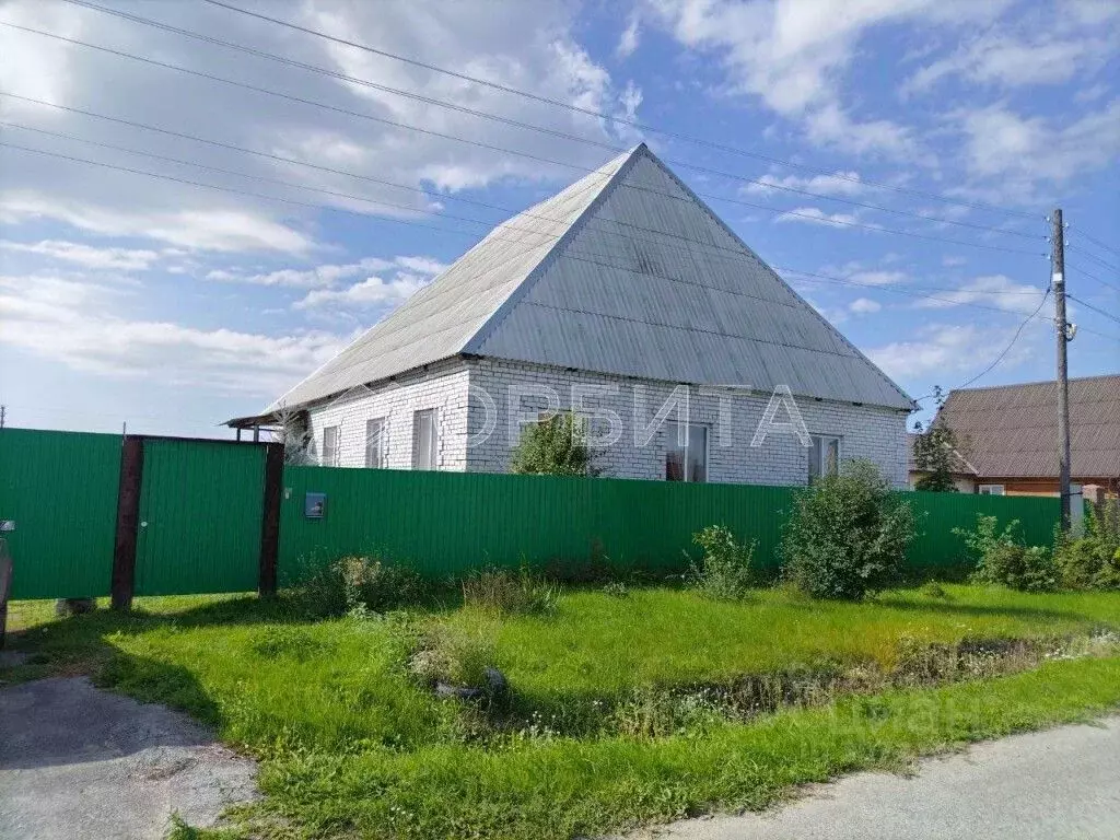 Дом в Тюменская область, Тюменский район, с. Чикча Садовая ул., 28 ... - Фото 0