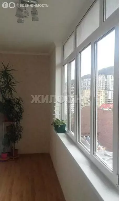 3-комнатная квартира: Сочи, микрорайон Мамайка, Загородная улица, 16/1 ... - Фото 1