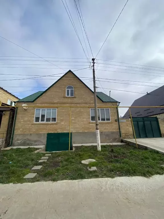 Дом в Дагестан, Избербаш ул. Акушинского, 40А (200 м) - Фото 0