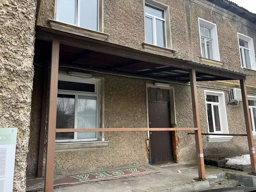Помещение свободного назначения в Свердловская область, Ревда ул. ... - Фото 0