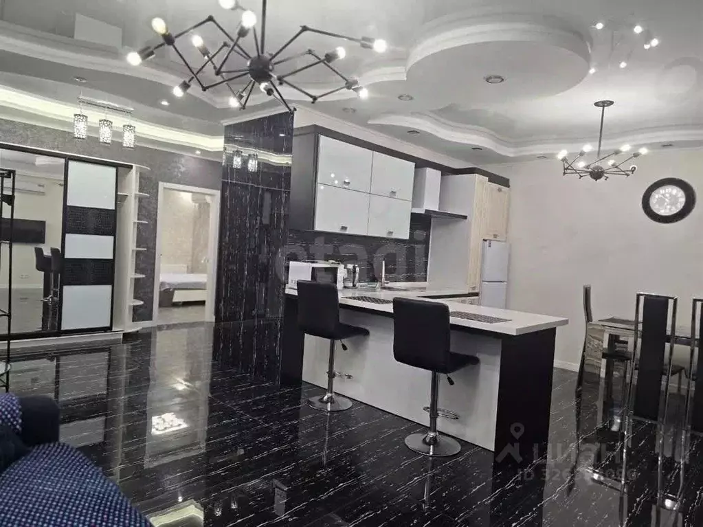 2-к кв. Крым, Симферопольский район, с. Мирное ул. Крымской Весны ... - Фото 1