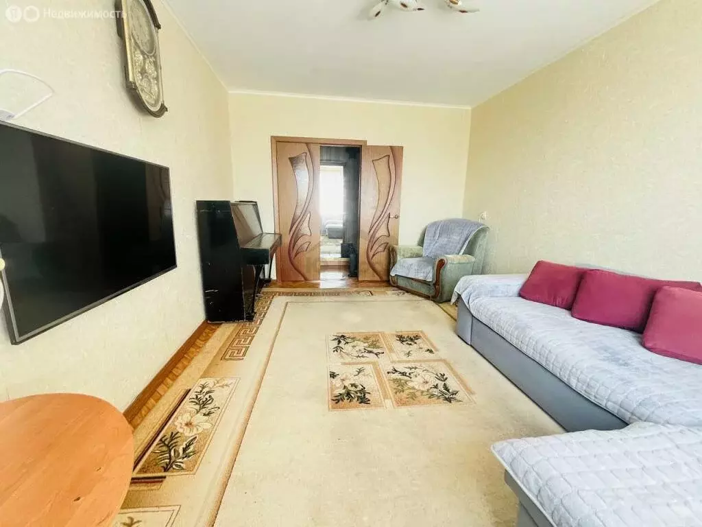 3-комнатная квартира: Новороссийск, улица Алексеева, 22 (65.9 м) - Фото 0