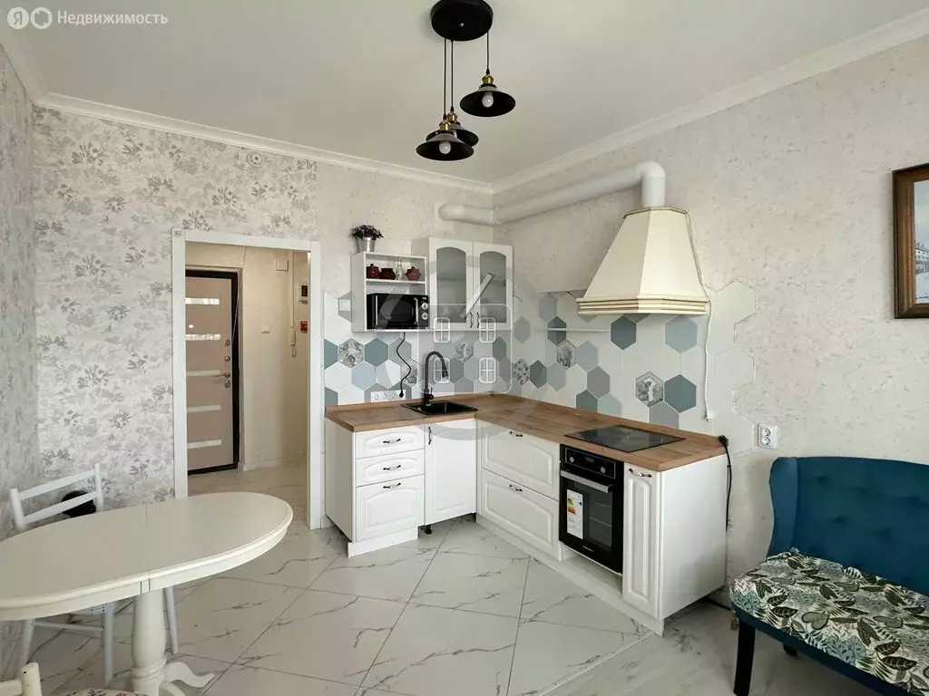 2-комнатная квартира: Калуга, улица Фомушина, 8к1 (60 м) - Фото 2