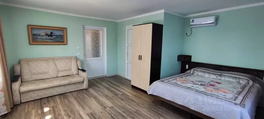 Дом в Краснодарский край, Ейский район, Должанская ст-ца ул. Чапаева, ... - Фото 1