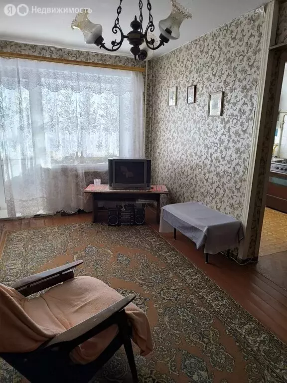 2-комнатная квартира: Ярцево, Краснооктябрьская улица, 8 (40.4 м) - Фото 0