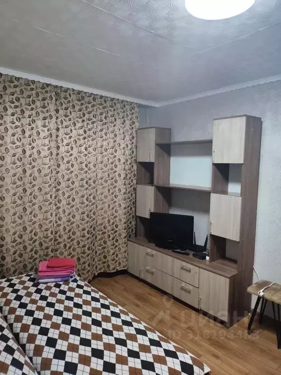 Студия Красноярский край, Красноярск ул. 60 лет Октября, 110 (18.0 м) - Фото 1