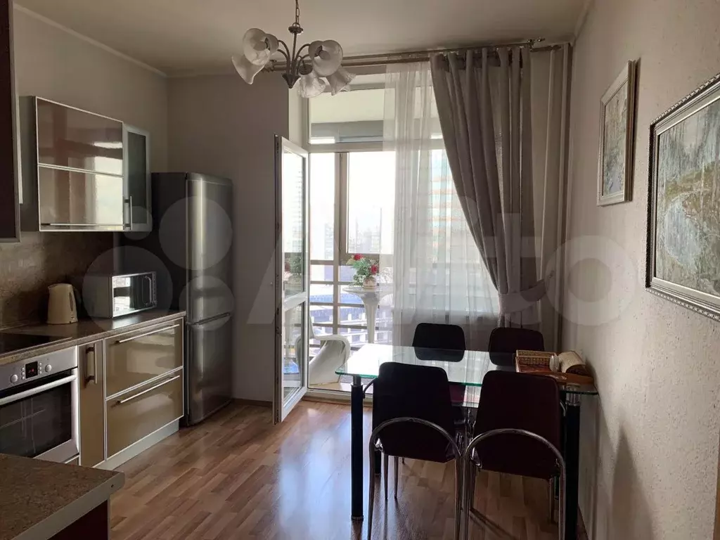 1-к. квартира, 50 м, 17/19 эт. - Фото 1