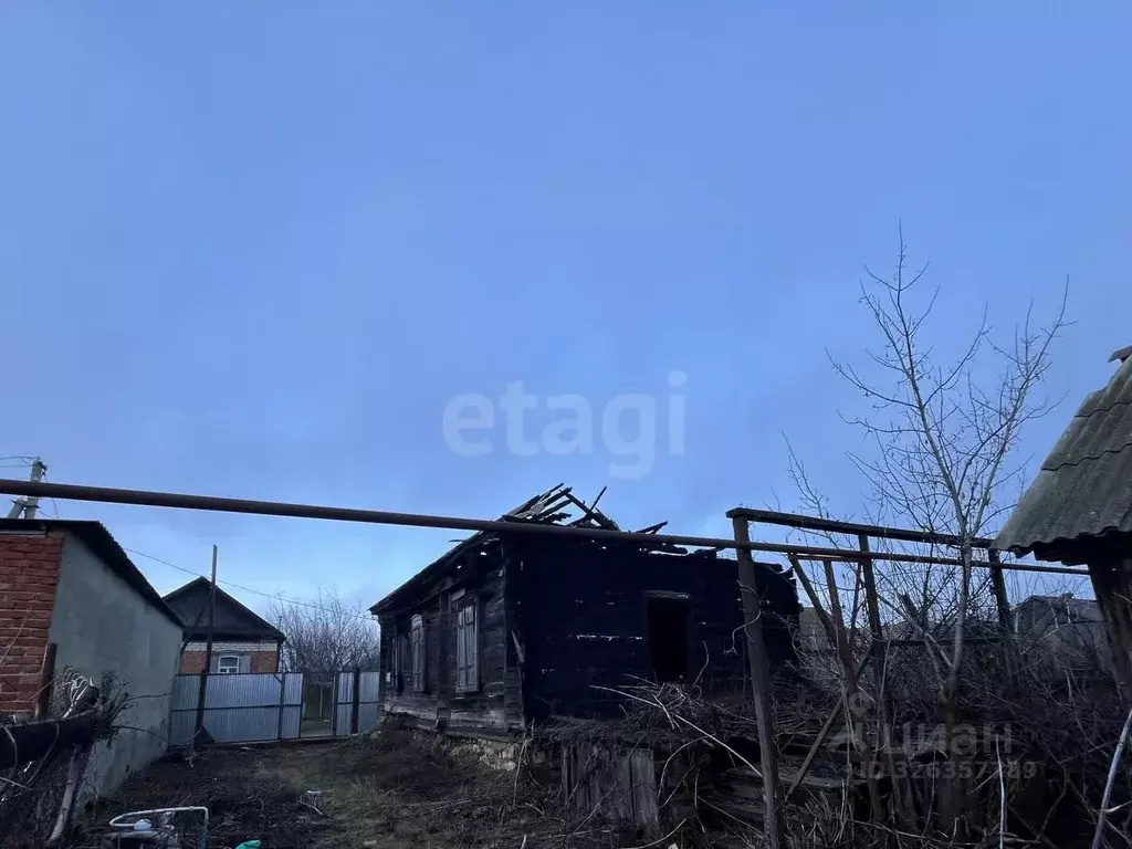 Дом в Саратовская область, Красноармейск Московская ул., 15 (43 м) - Фото 2