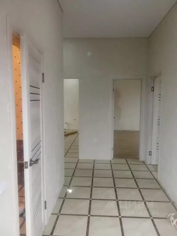 Дом в Краснодарский край, Темрюкский район, Краснострельское с/пос, ... - Фото 2