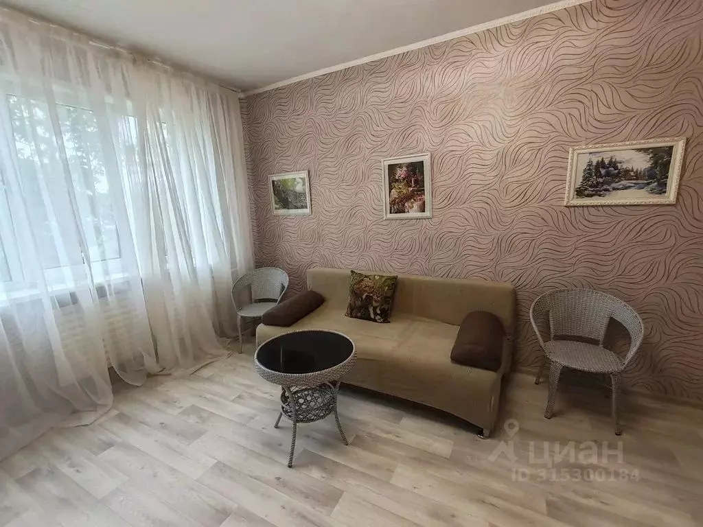 2-к кв. Приморский край, Владивосток 71-й мкр, ул. Ватутина, 10 (36.0 ... - Фото 1