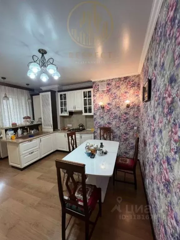 3-к кв. Ставропольский край, Пятигорск ул. Людкевича, 9к2 (91.0 м) - Фото 0