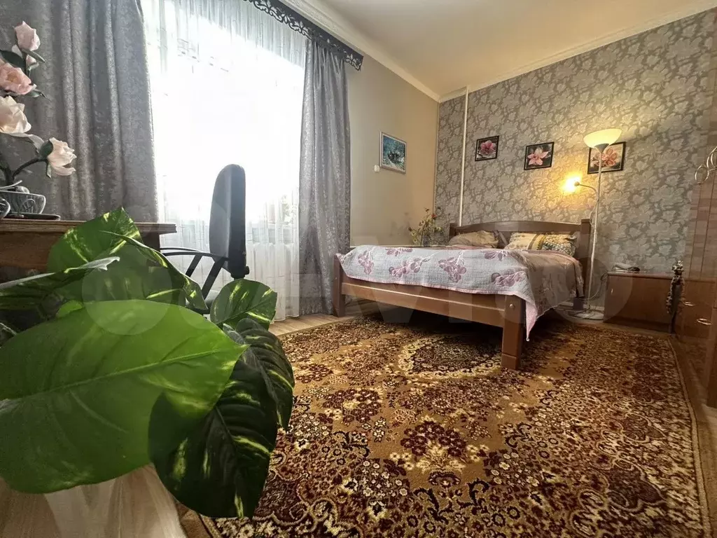 Дом 180 м на участке 8 сот. - Фото 0