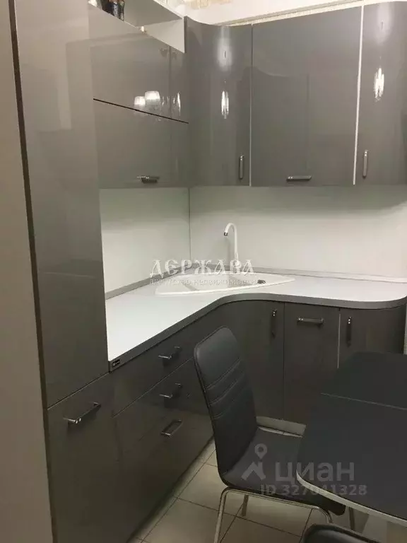 2-к кв. Белгородская область, Старый Оскол Степной мкр, 31 (62.0 м) - Фото 2