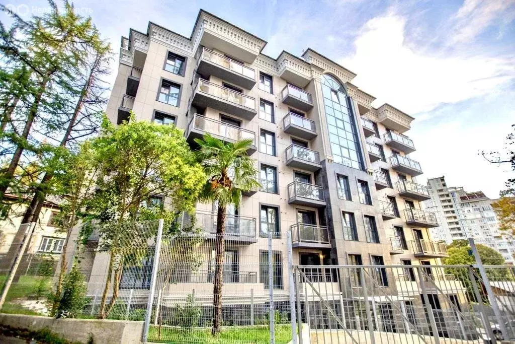 3-комнатная квартира: Сочи, Туапсинская улица, 10 (75 м) - Фото 1