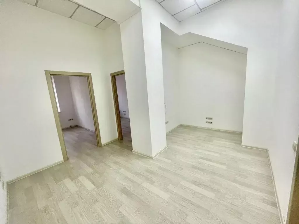 Офис в Крым, Симферополь ул. Чехова, 11 (35 м) - Фото 1