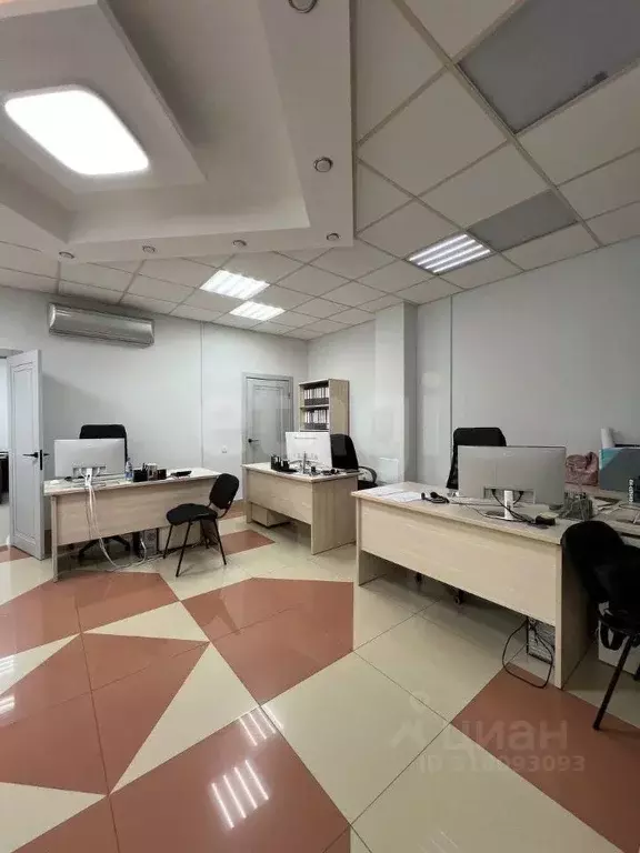 Помещение свободного назначения в Тюменская область, Тюмень ... - Фото 0