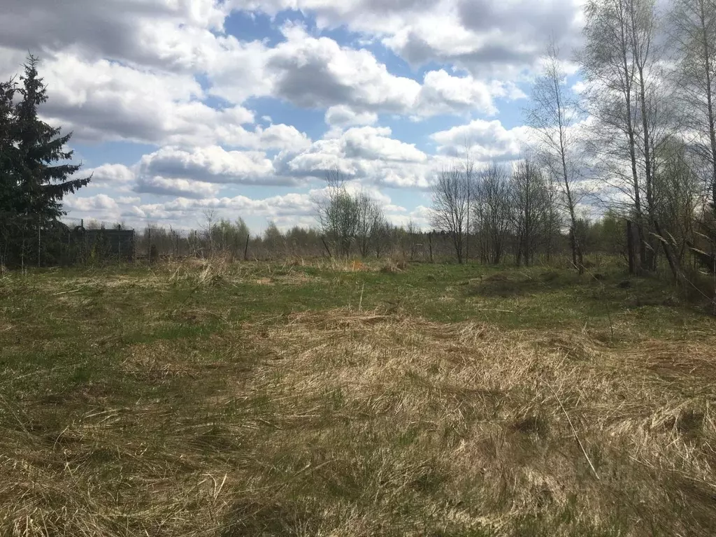 Участок в Московская область, Серпухов городской округ, д. Скребухово  ... - Фото 1