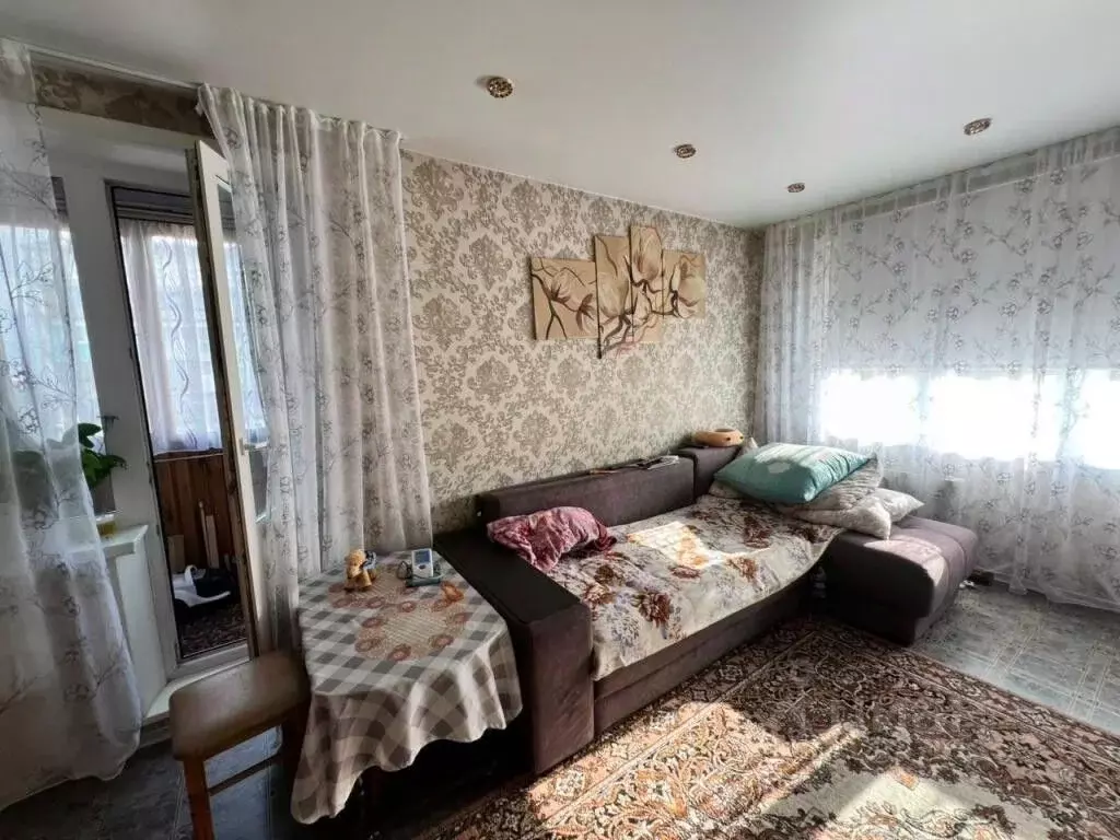 3-к кв. Кемеровская область, Новокузнецк ул. 40 лет ВЛКСМ, 116Г (64.6 ... - Фото 0