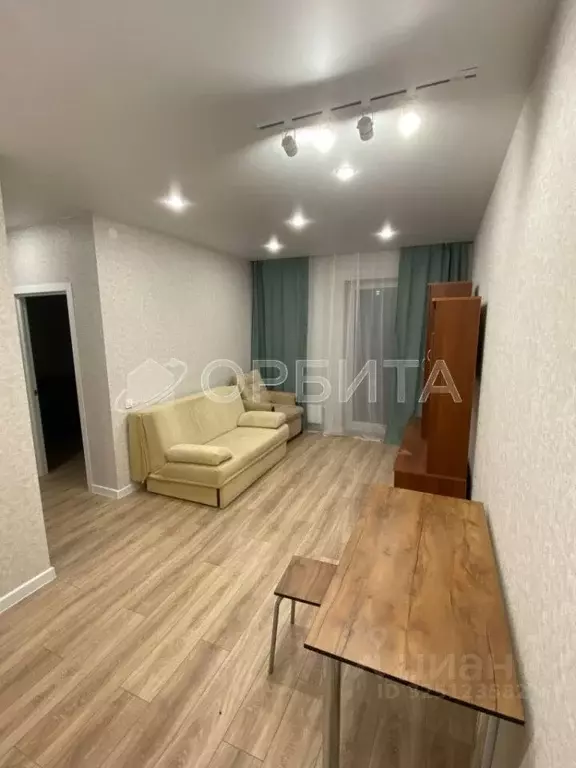 1-к кв. Тюменская область, Тюмень ДОК мкр, ул. Воронинская, 47 (42.0 ... - Фото 1