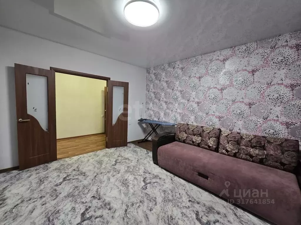 2-к кв. Ямало-Ненецкий АО, Новый Уренгой Юбилейный мкр, 5/2 (56.3 м) - Фото 0