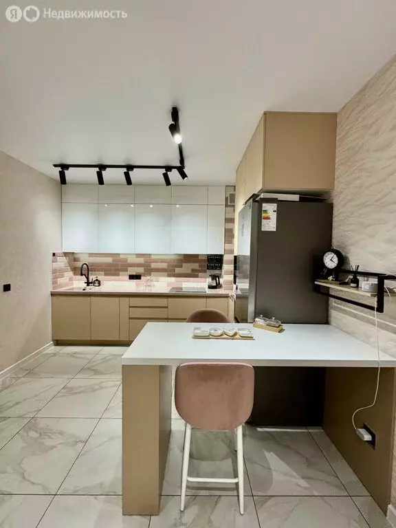 2-комнатная квартира: Киров, улица Капитана Дорофеева, 10 (43 м) - Фото 1