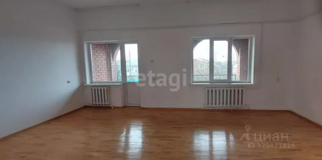 Дом в Адыгея, Майкоп ул. Менделеева (242 м) - Фото 1