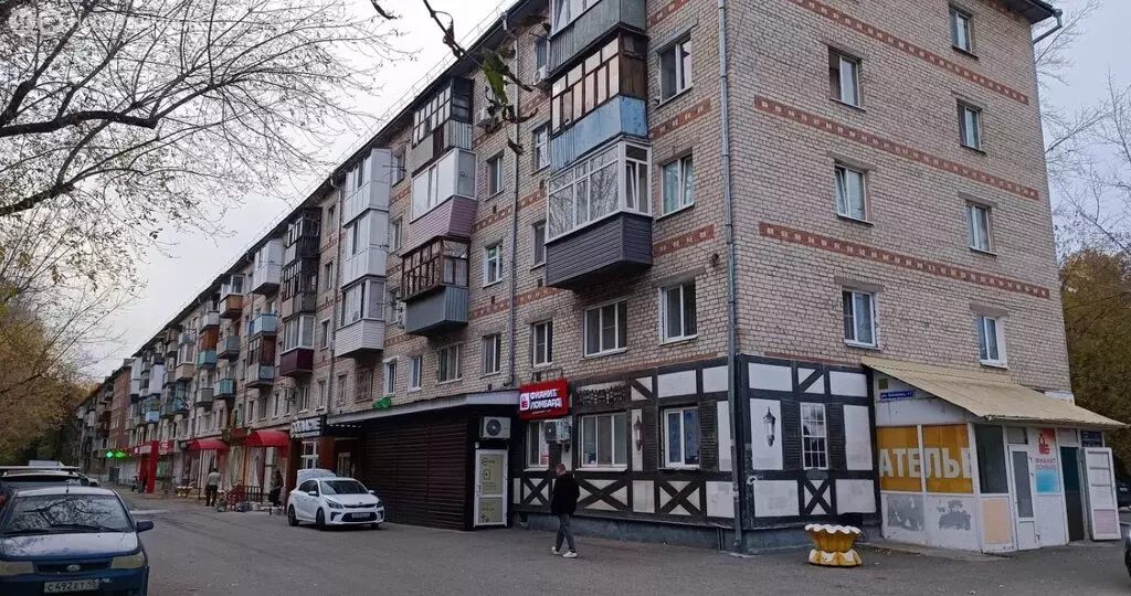 3-комнатная квартира: Тюмень, улица Беляева, 17 (52 м) - Фото 2