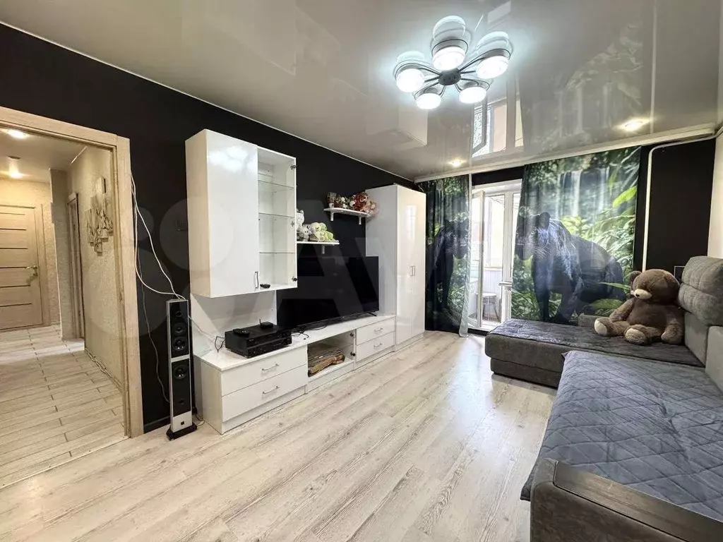 2-к. квартира, 55 м, 9/9 эт. - Фото 0