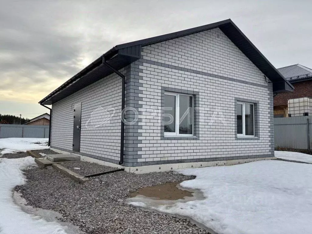 Дом в Тюменская область, Тюменский муниципальный округ, с. Гусево  (65 ... - Фото 2