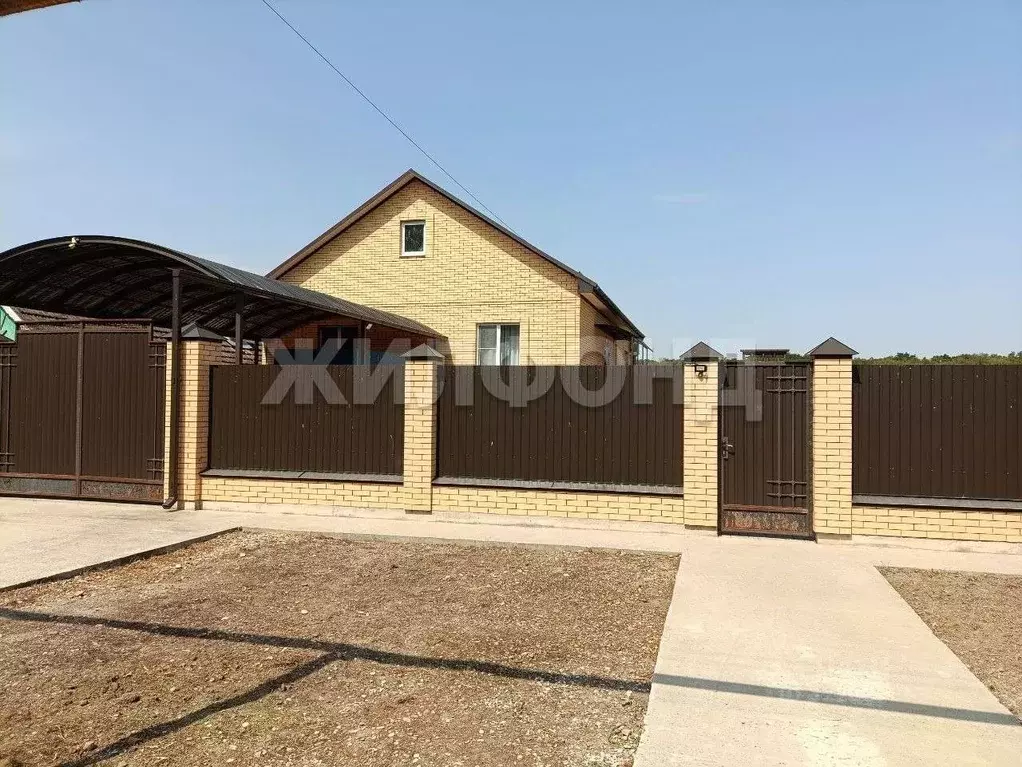 Дом в Ставропольский край, Новопавловск г. Кировский муниципальный ... - Фото 1