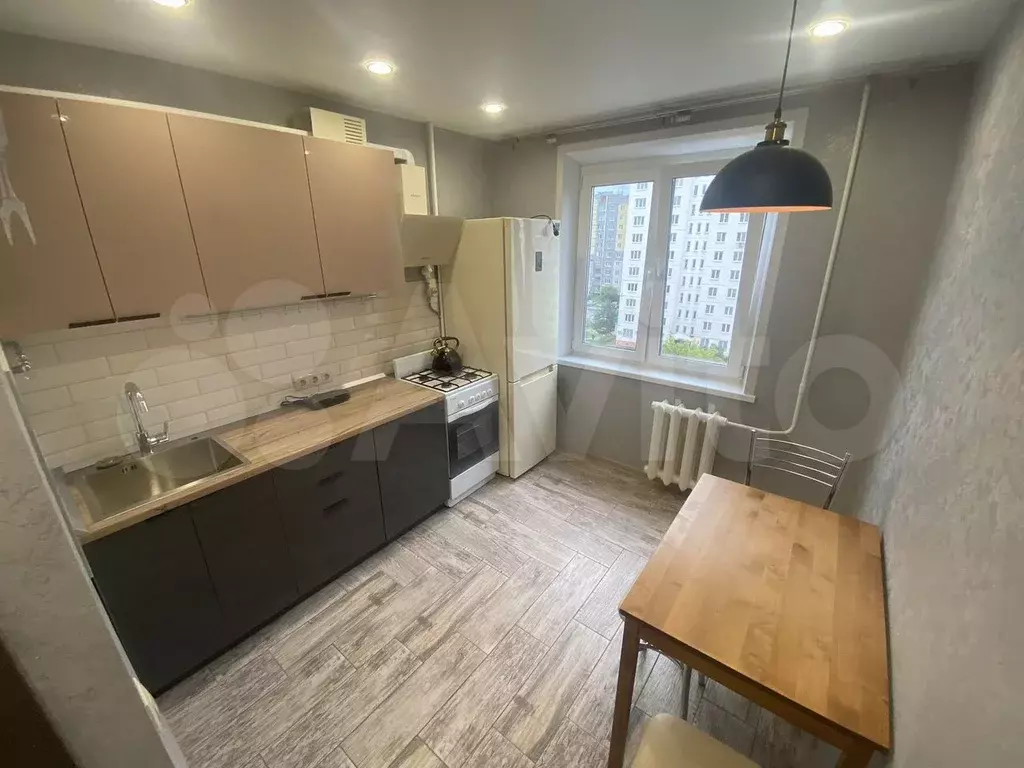 2-к. квартира, 50 м, 7/10 эт. - Фото 0