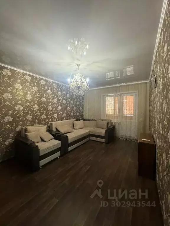 3-к кв. Астраханская область, Астрахань ул. Куликова, 81 (80.0 м) - Фото 1