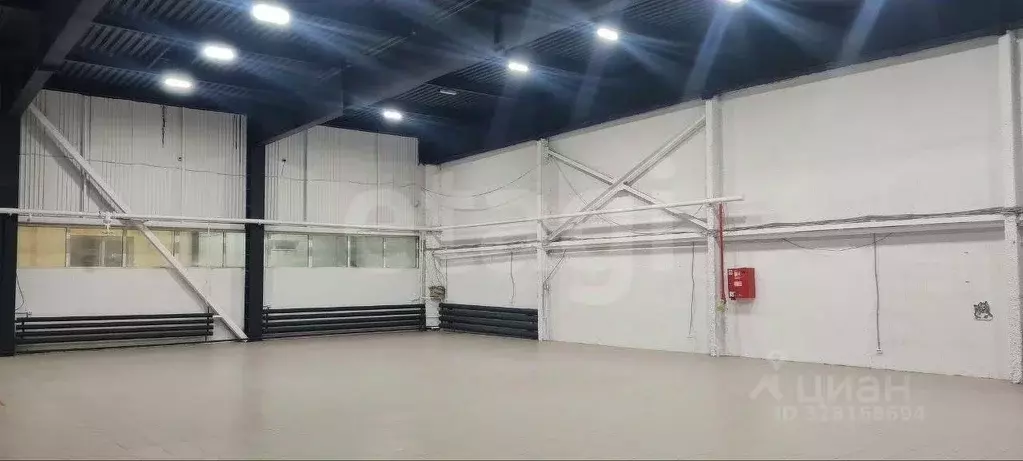 Склад в Ямало-Ненецкий АО, Новый Уренгой Таежная ул., 204/12 (1100 м) - Фото 1