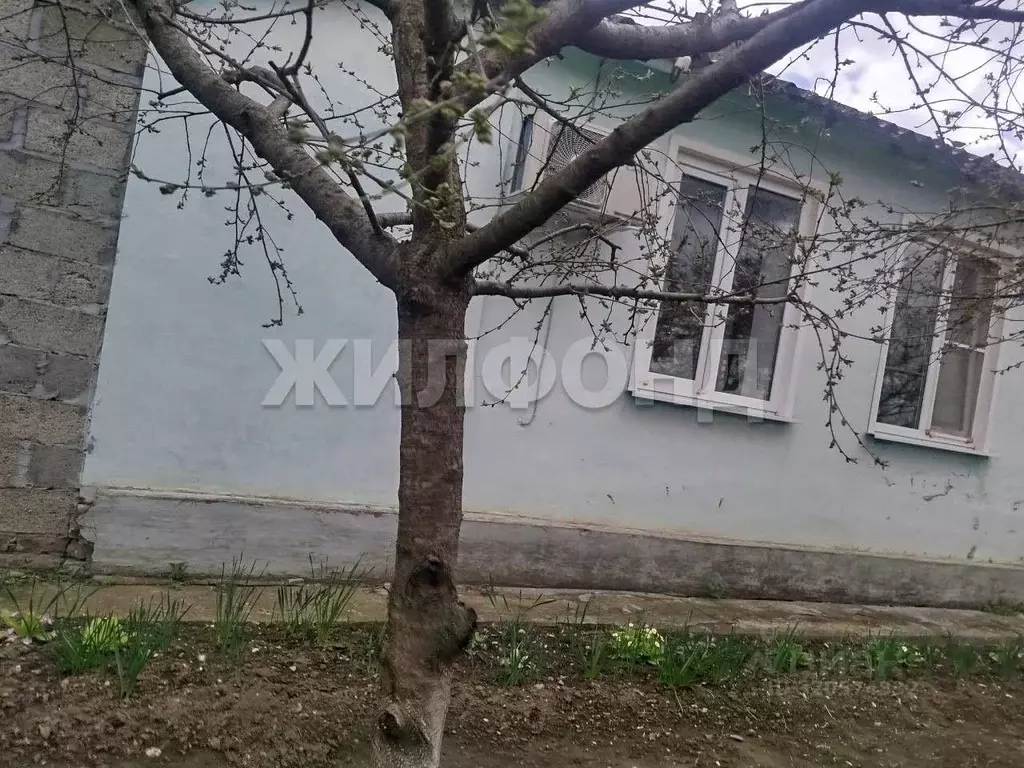Дом в Ставропольский край, Георгиевский муниципальный округ, пос. ... - Фото 1