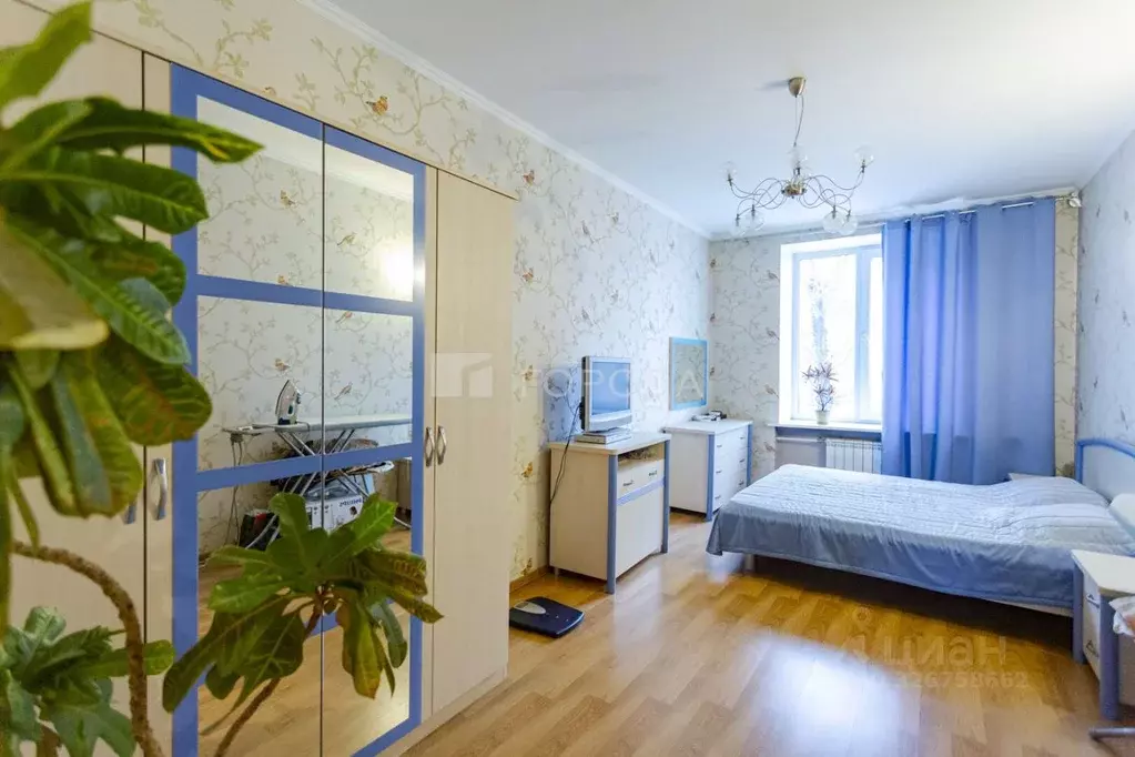 3-к кв. Кемеровская область, Новокузнецк ул. Кутузова, 3 (87.0 м) - Фото 1