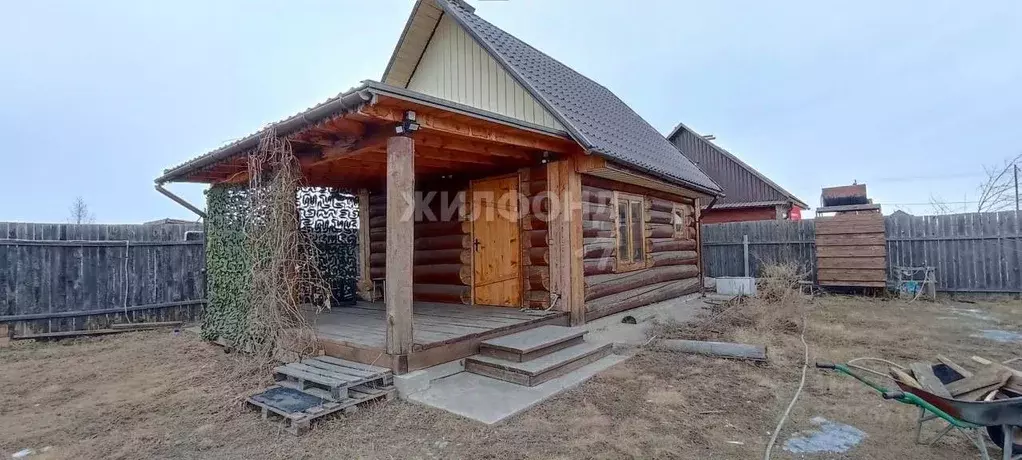 Дом в Хакасия, Усть-Абаканский район, с. Калинино ул. Южная (30 м) - Фото 0