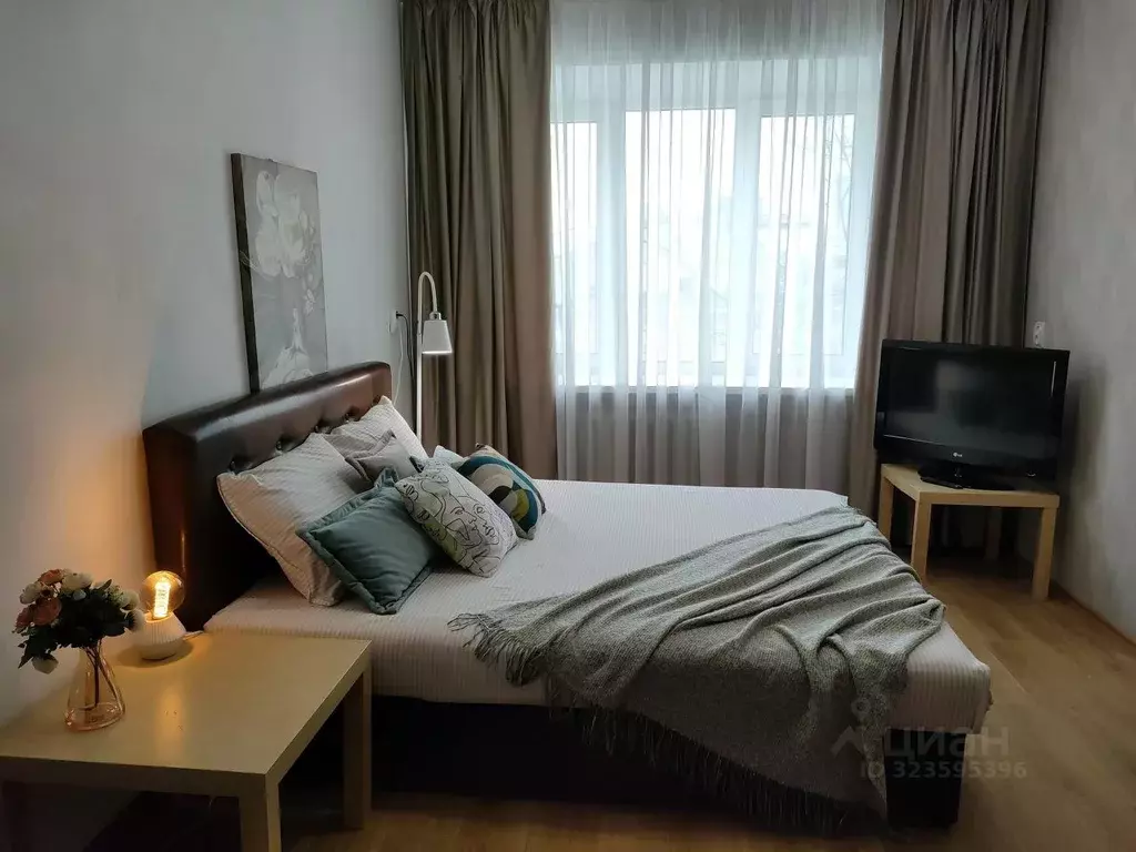 1-к кв. Свердловская область, Екатеринбург просп. Ленина, 10 (40.0 м) - Фото 1