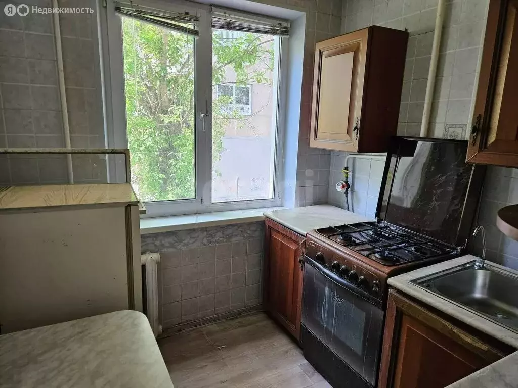 3-комнатная квартира: Оренбург, Туркестанская улица, 7 (61.8 м) - Фото 0