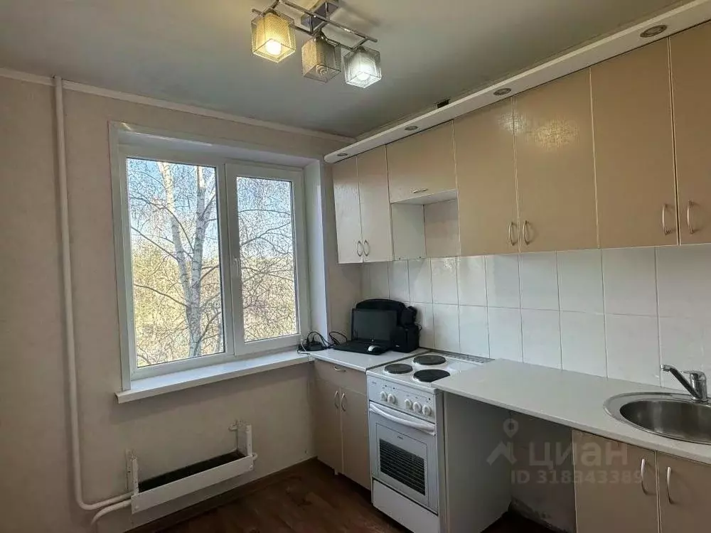 4-к кв. Хакасия, Черногорск ул. Чапаева, 37 (80.3 м) - Фото 0
