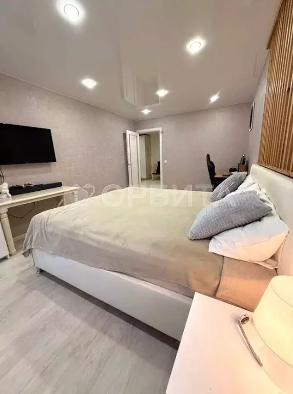 2-к кв. Тюменская область, Тюмень ул. Серова, 23 (61.0 м) - Фото 1