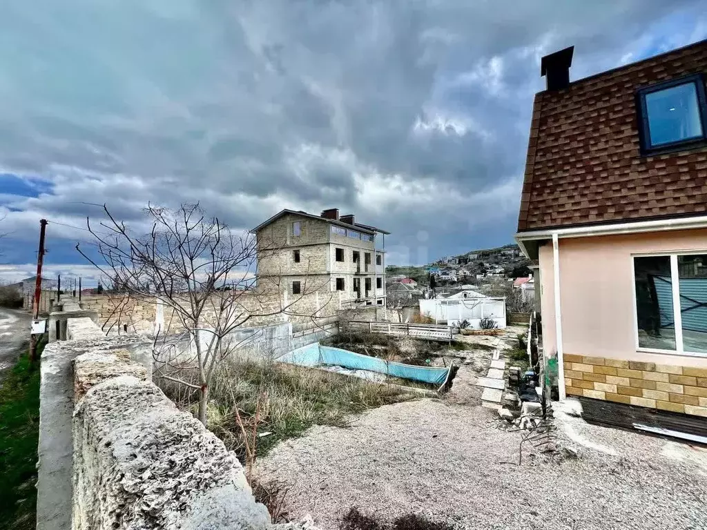 Участок в Крым, Алушта муниципальный округ, с. Солнечногорское ул. ... - Фото 1
