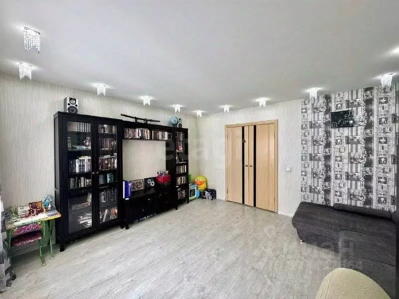 3-к кв. Мордовия, Саранск Волгоградская ул., 85 (75.2 м) - Фото 0