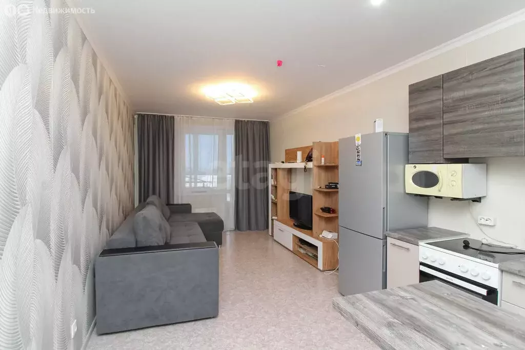 Квартира-студия: Красноярск, проспект Машиностроителей, 35 (28 м) - Фото 1