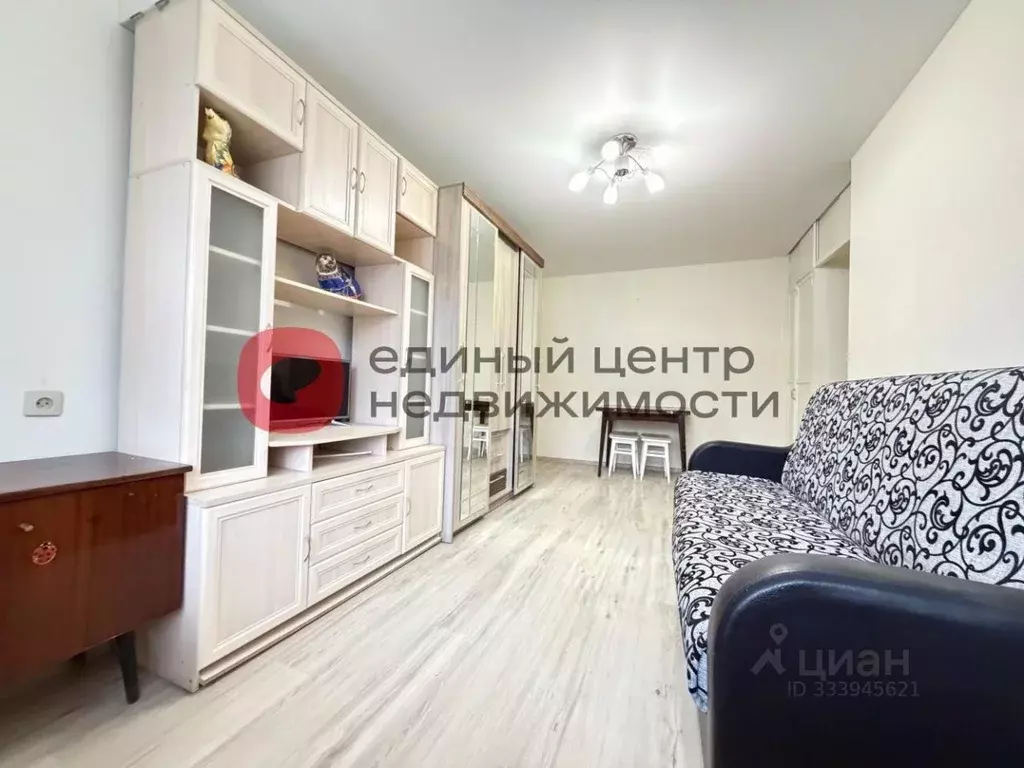 2-к кв. Тюменская область, Тюмень Волгоградская ул., 107 (44.5 м) - Фото 1
