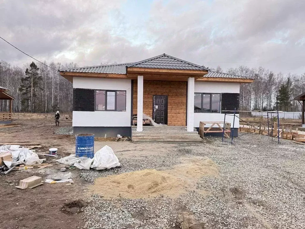 Дом в Свердловская область, Белоярский муниципальный округ, пос. ... - Фото 1